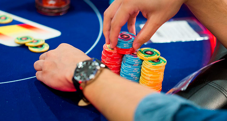 What Do You Know About Poker Blinds?
